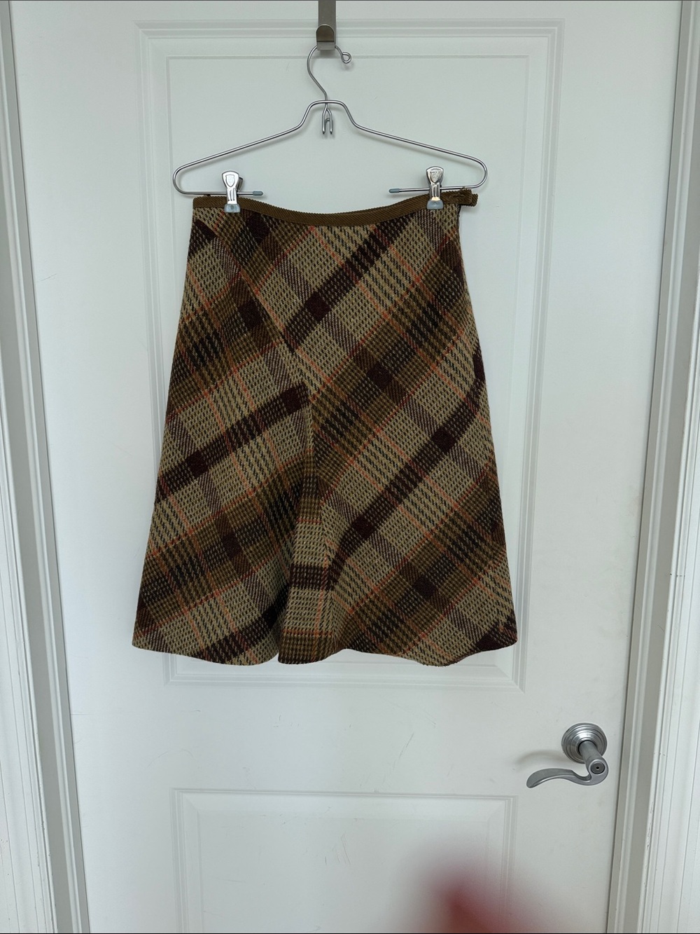 Weekend Max Mara Brown and Tan Plaid Circle Skirt